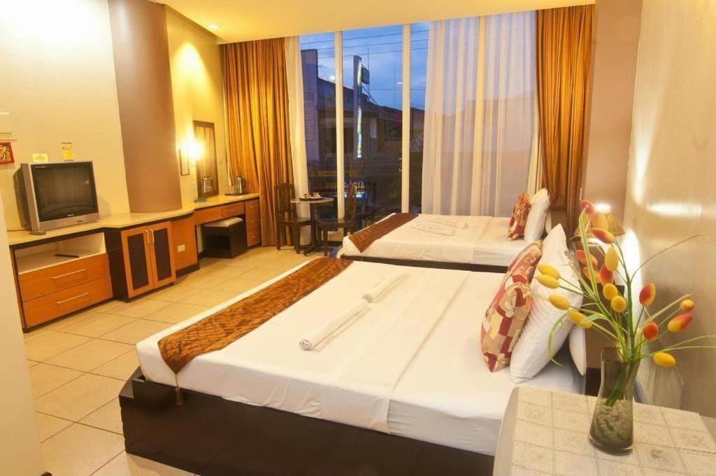Hotel Nicanor Dumaguete City Exterior foto