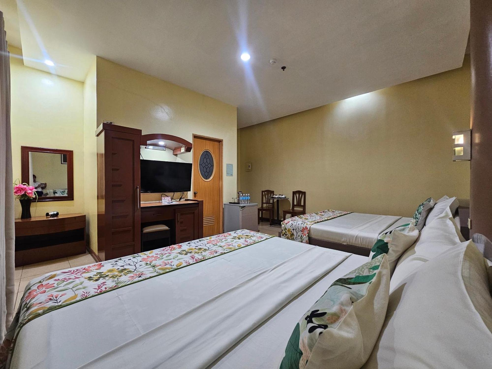 Hotel Nicanor Dumaguete City Exterior foto