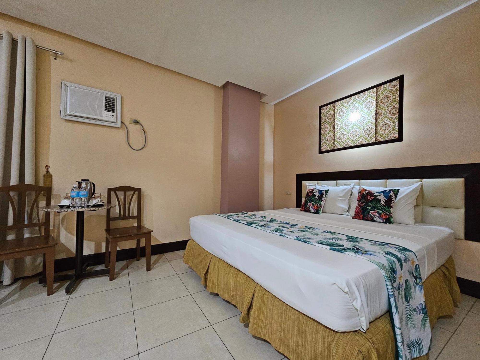 Hotel Nicanor Dumaguete City Exterior foto
