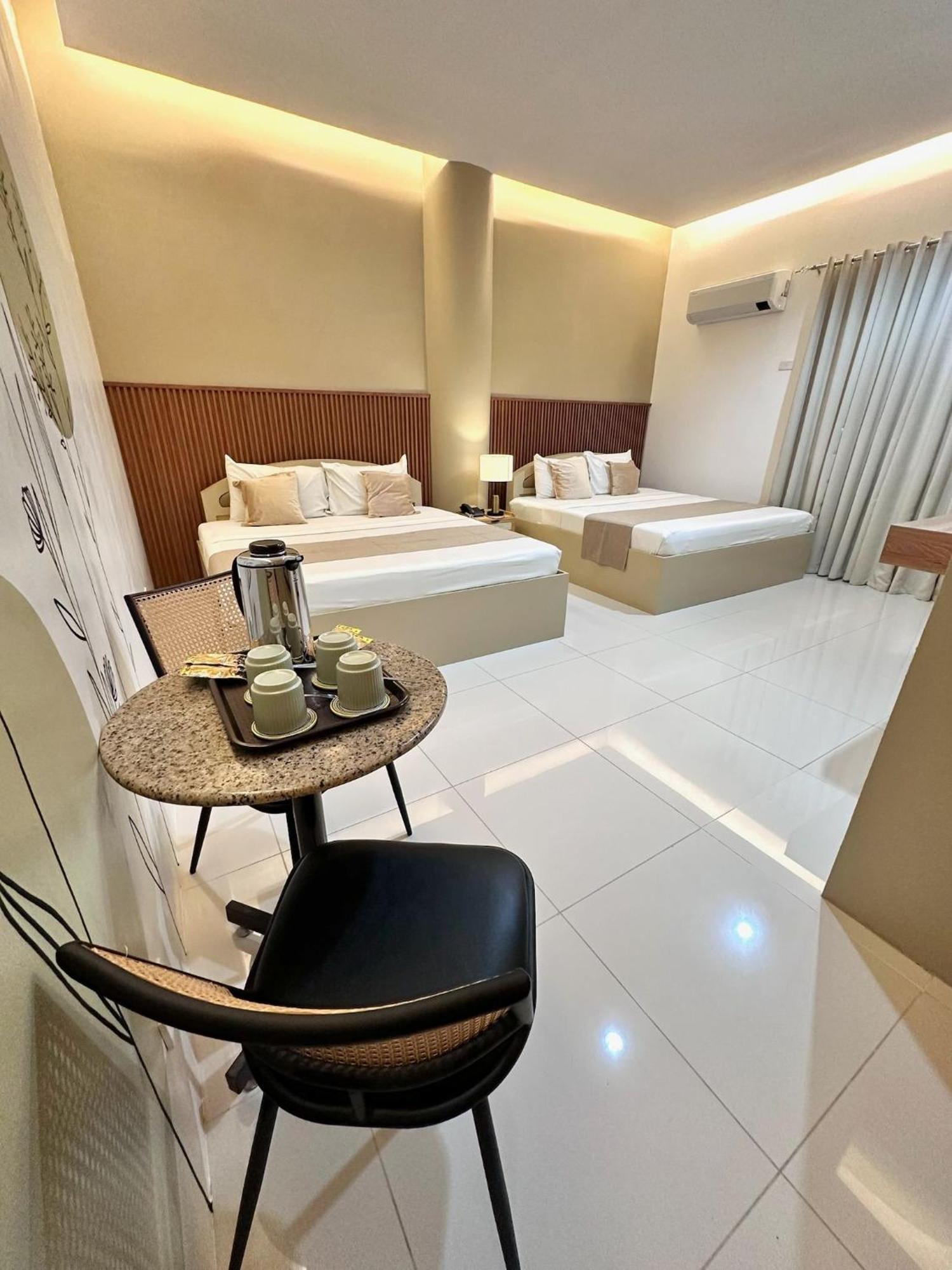 Hotel Nicanor Dumaguete City Exterior foto
