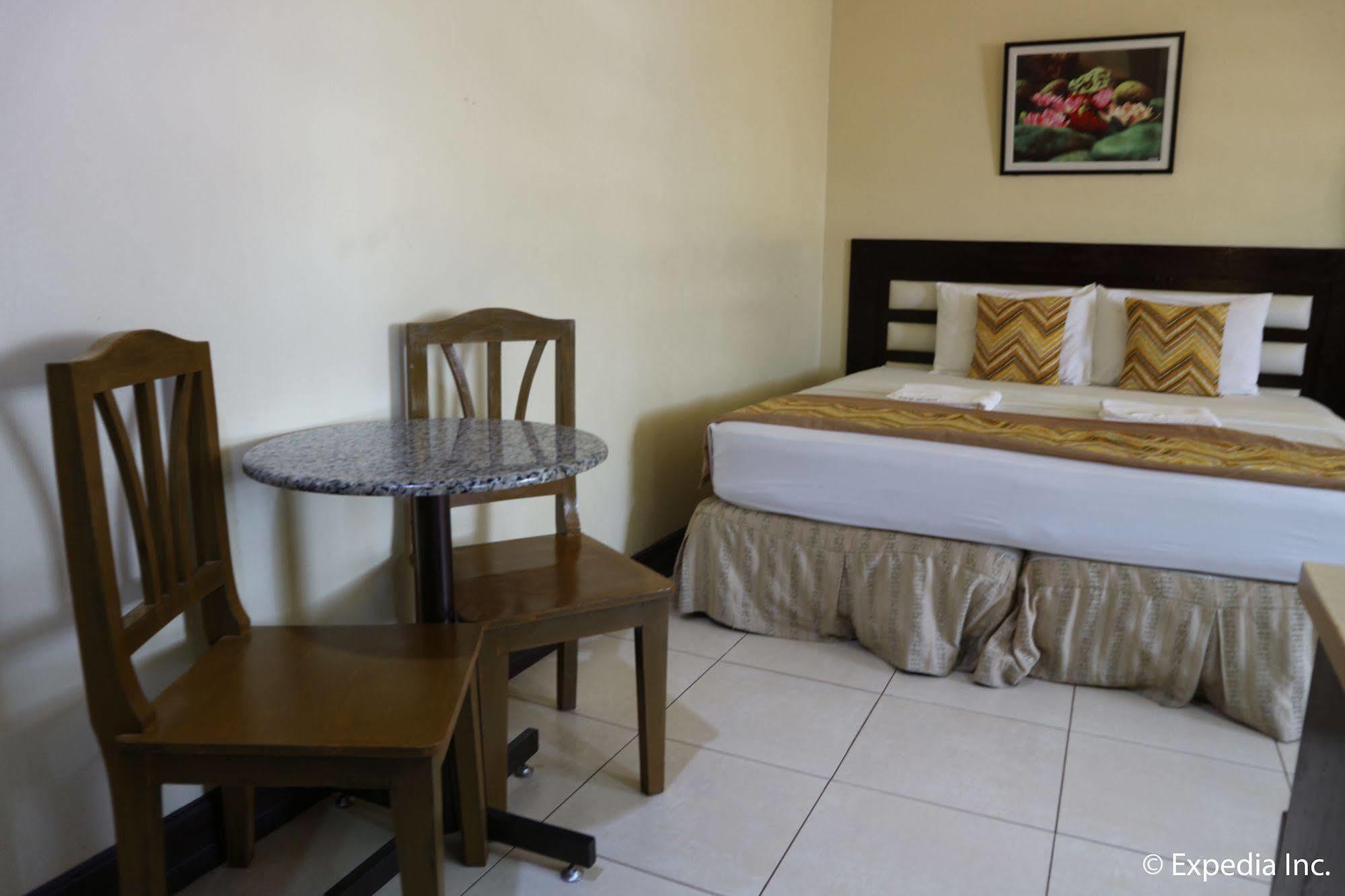 Hotel Nicanor Dumaguete City Exterior foto